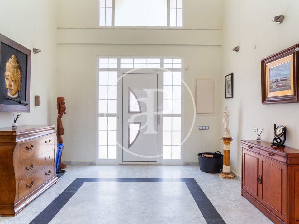 Villa - L'Eliana, Valencia - photo 3