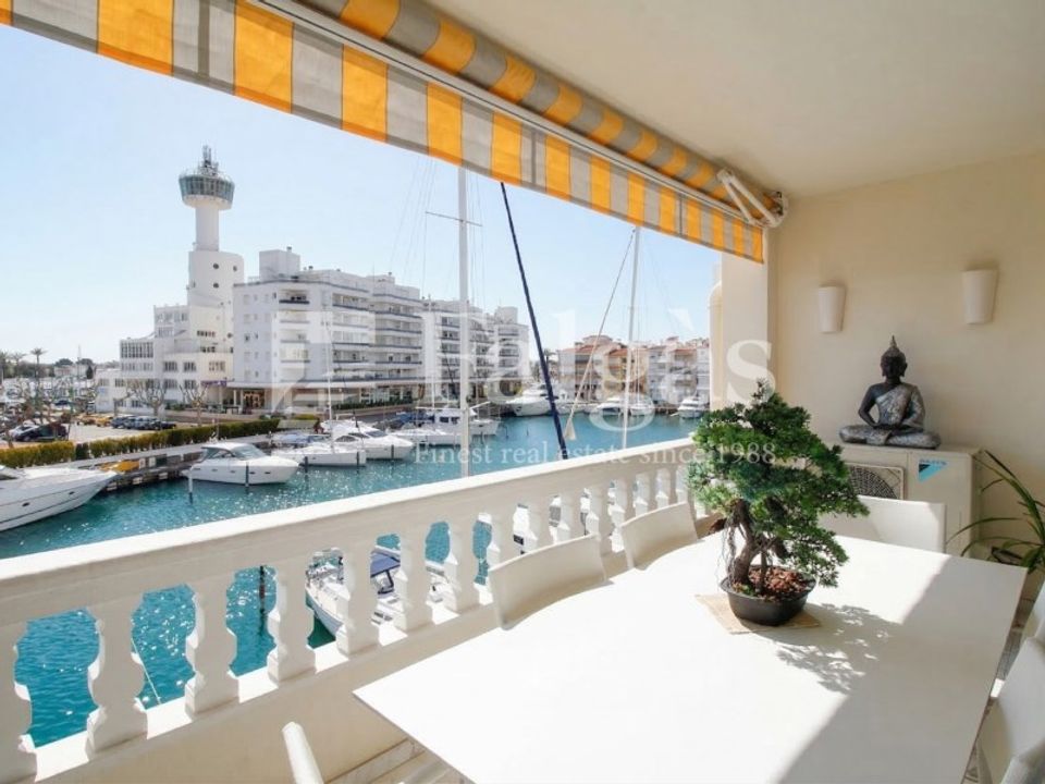 Lejlighed i Empuriabrava, Gerona - foto 2