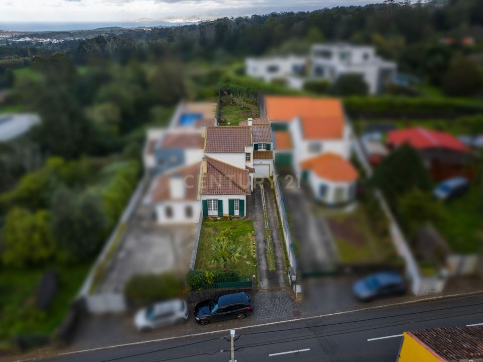 Villa i Ponta Delgada, Sao Miguel - foto 1