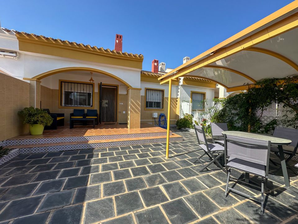 Casa su due piani Torre de la Horadada, Alicante - foto 1