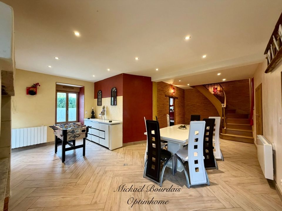 Villa i Noyant-Villages, Maine-et-Loire - foto 1