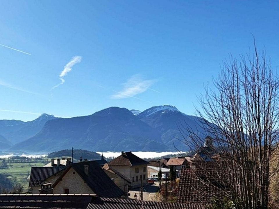 Villa i Miribel-les-Échelles, Isere - foto 1