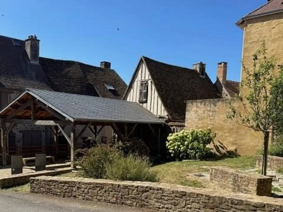 Landejendom i Saint-Germain-les-Belles, Haute-Vienne - foto 1