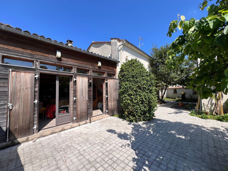 Villa i Gensac-la-Pallue, Charente - bilde 1