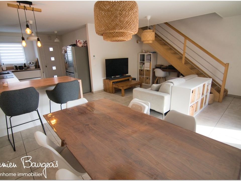 Villa i Saint-Genis-Pouilly, Ain - foto 1
