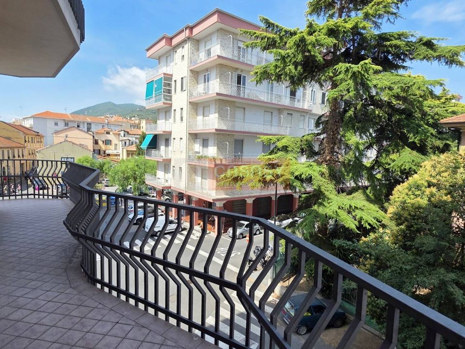 Lejlighed i Albenga, Savona - foto 1