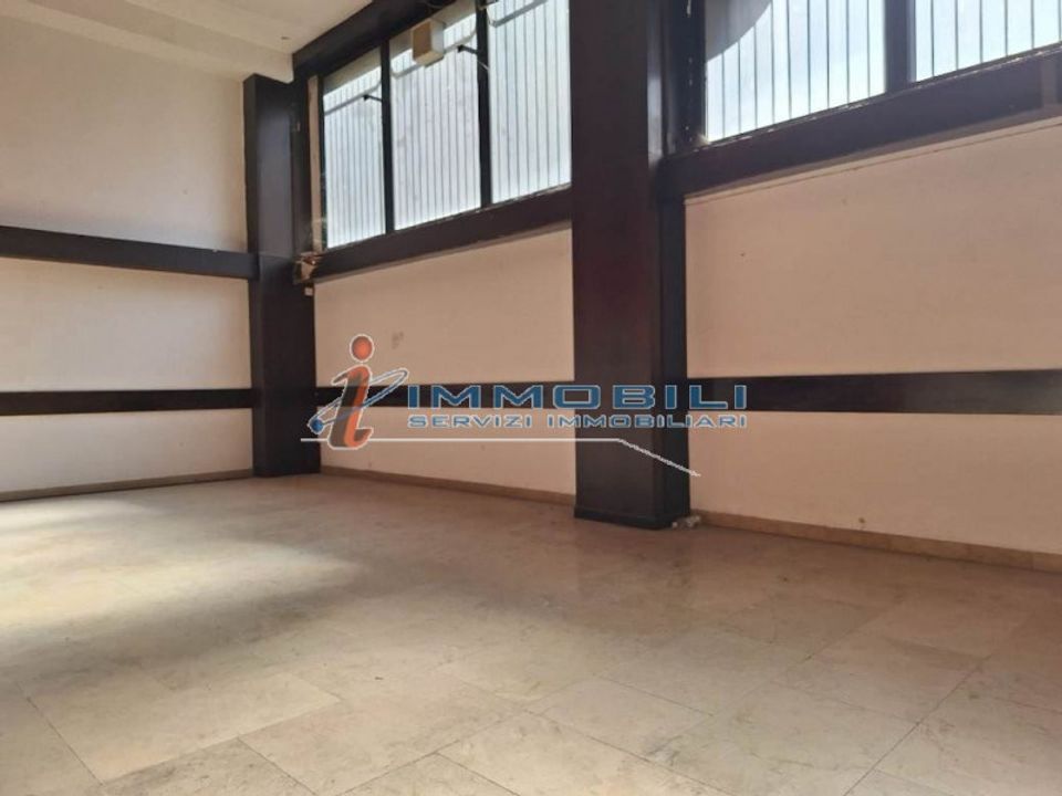 Erhvervsejendom i Milan, Milan - foto 1