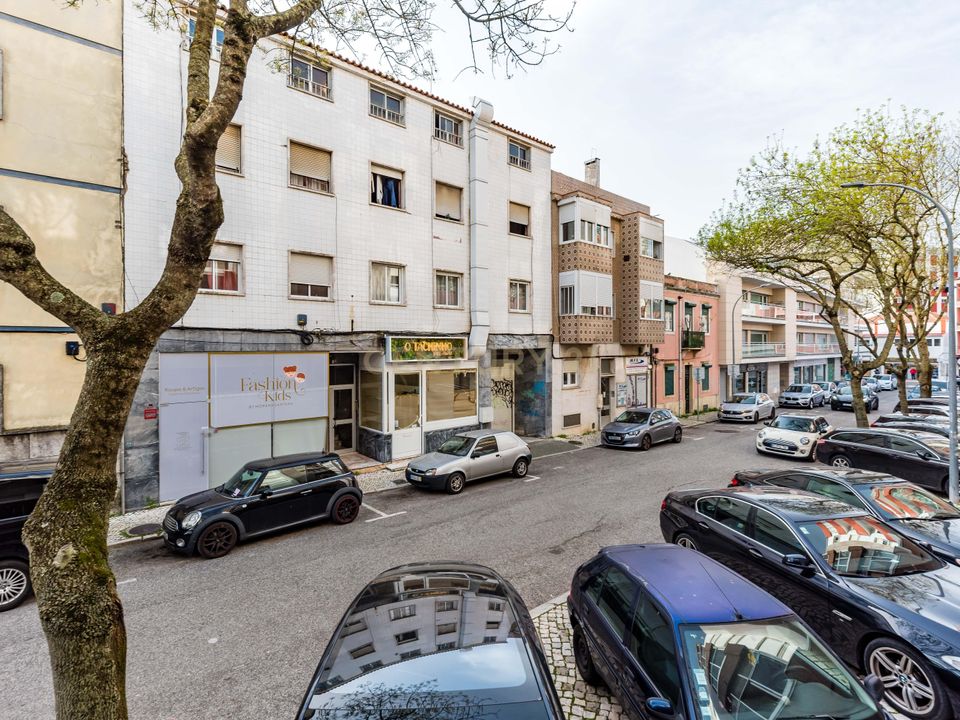 Erhvervsejendom i Amadora, Lisbon - foto 2