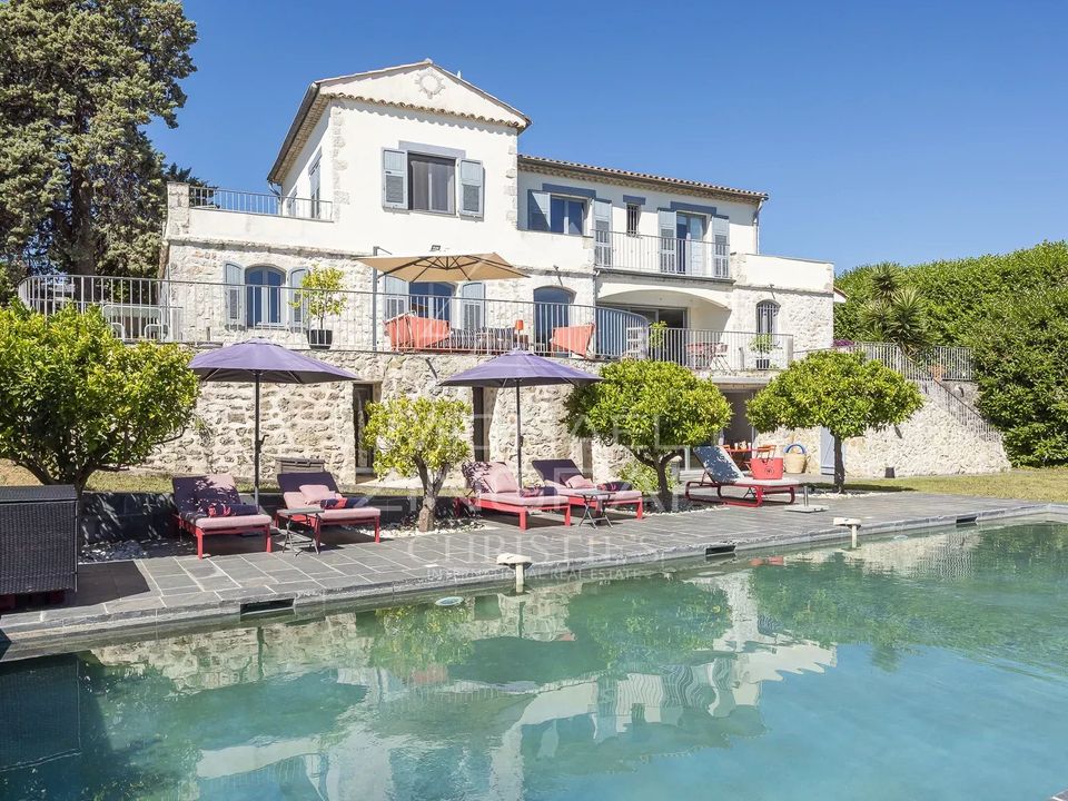 Villa i La Gaude, Alpes-Maritimes - foto 1