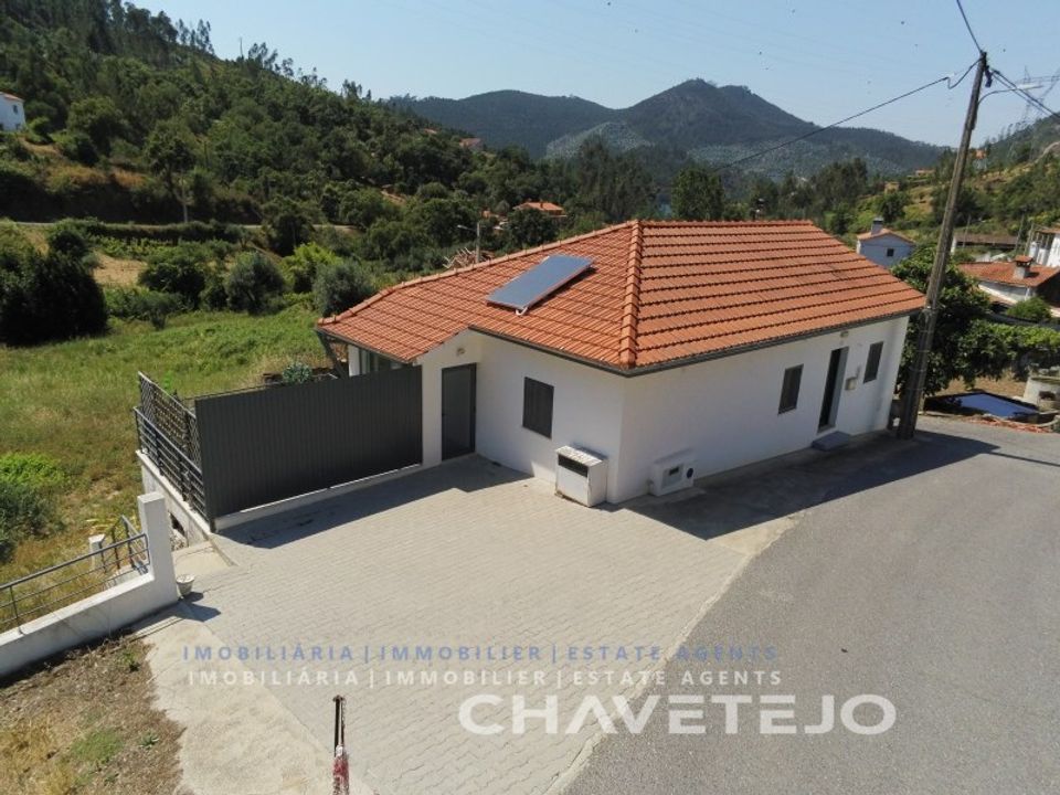 Casa de campo en Nossa Senhora do Pranto, Santarem - foto 1
