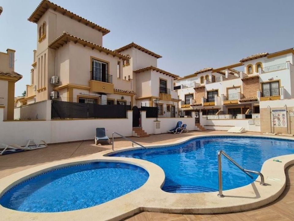 Villa i Orihuela Costa, Alicante - foto 1