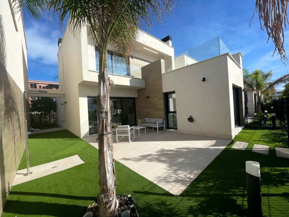Villa i Los Alcazares, Murcia - foto 1