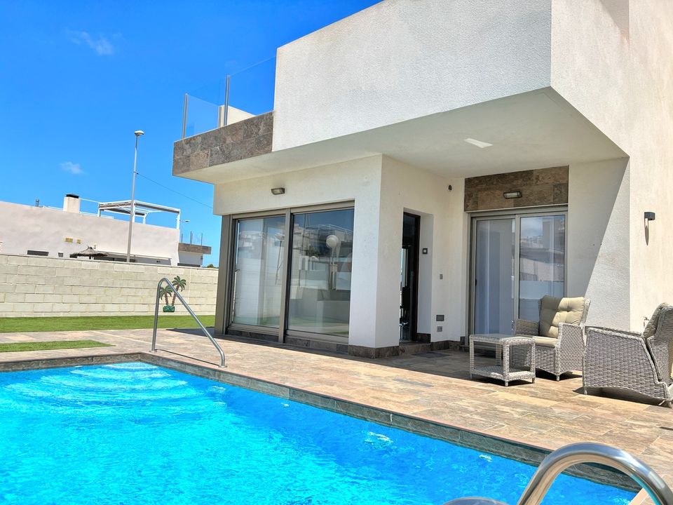 Villa i Punta Prima, Alicante - foto 1
