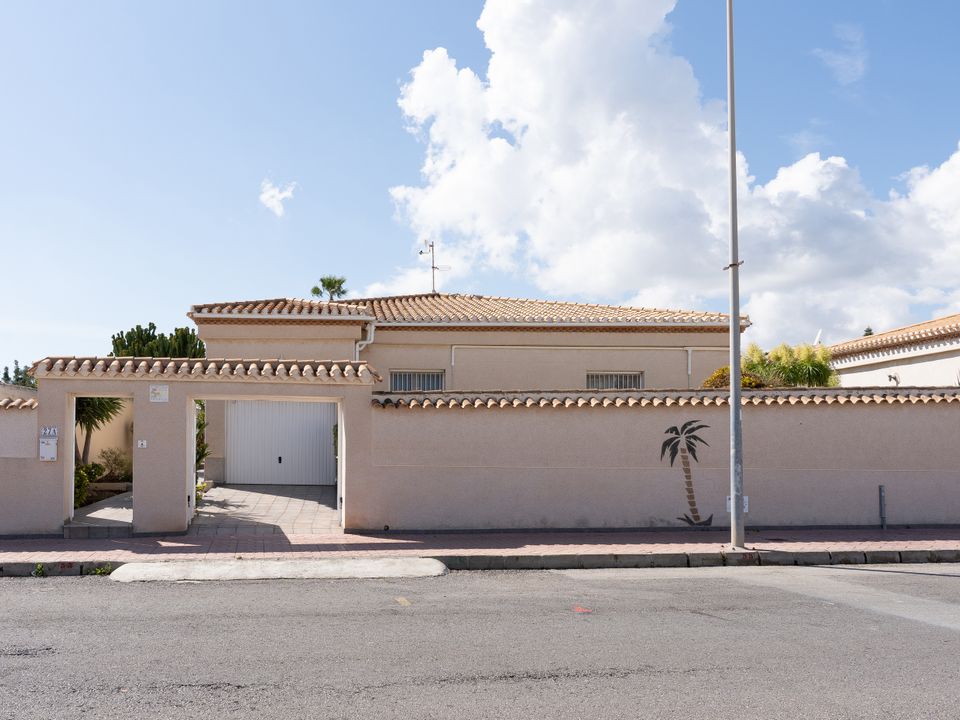 Villa i Playa Flamenca, Alicante - foto 1