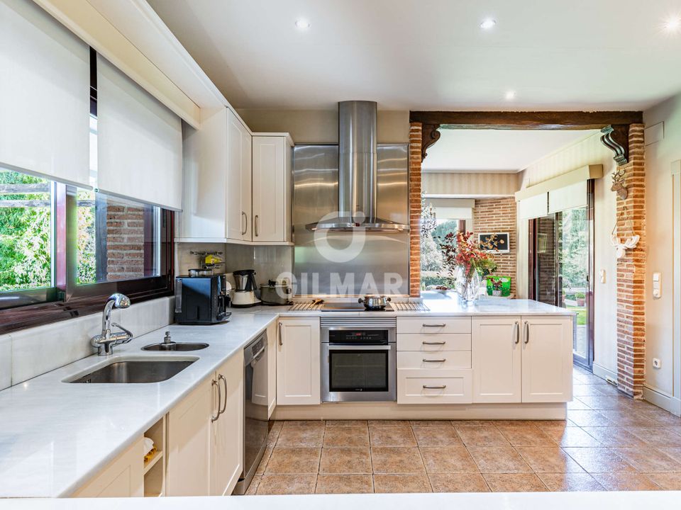 Villa i Majadahonda, Madrid - bilde 2