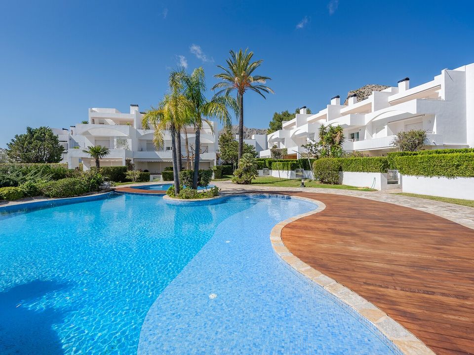Rækkehus i Port De Pollenca, Mallorca - foto 1