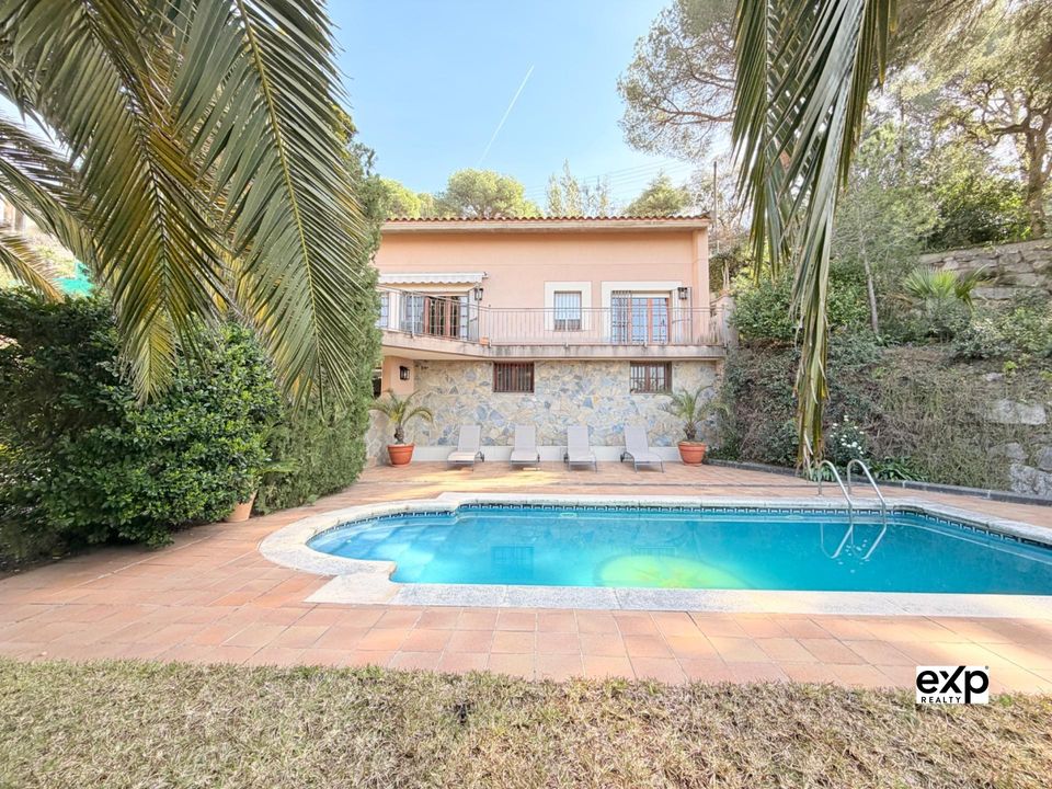 Villa i Mataro, Barcelona - bilde 1