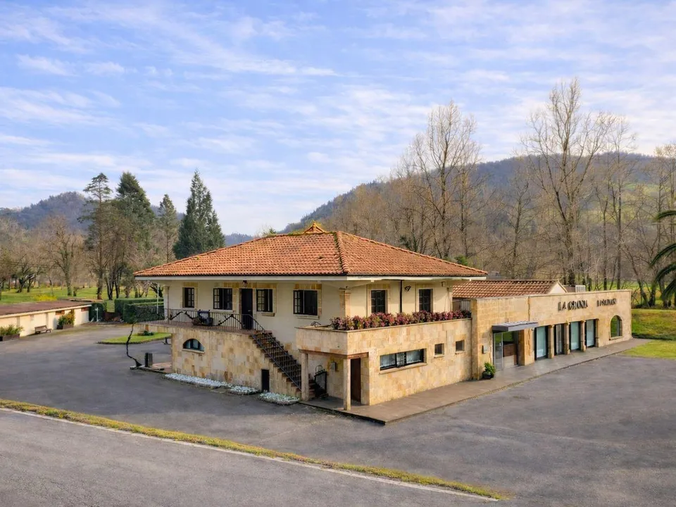 Erhvervsejendom i Santa Maria De Cayon, Cantabria - foto 1