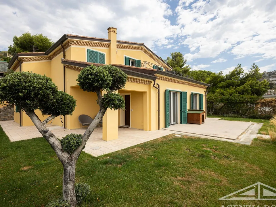 Villa i Ospedaletti, Imperia - bilde 3