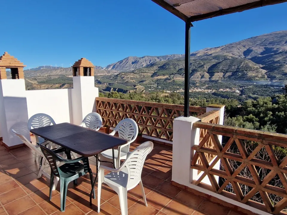 Landsbyhus i Pinos Del Valle, Granada - foto 1