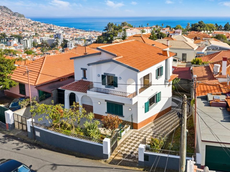 Villa i Sao Roque, Madeira - bilde 1