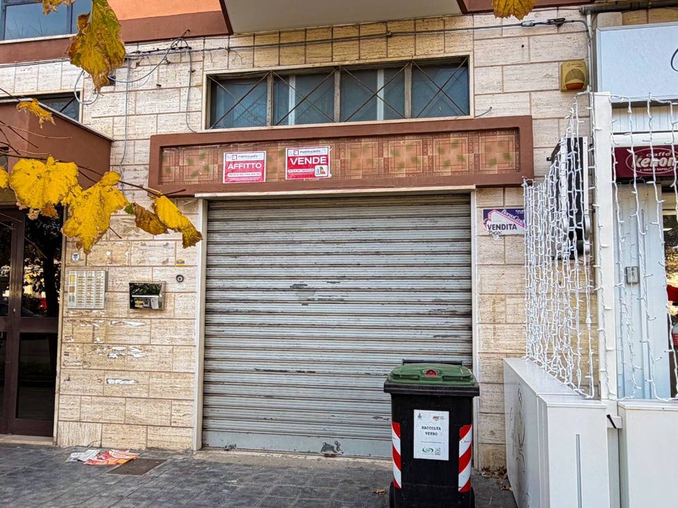 Erhvervsejendom i Manfredonia, Foggia - foto 2