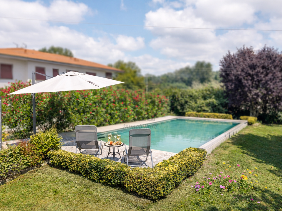 Villa in Lucca, Lucca - foto 1