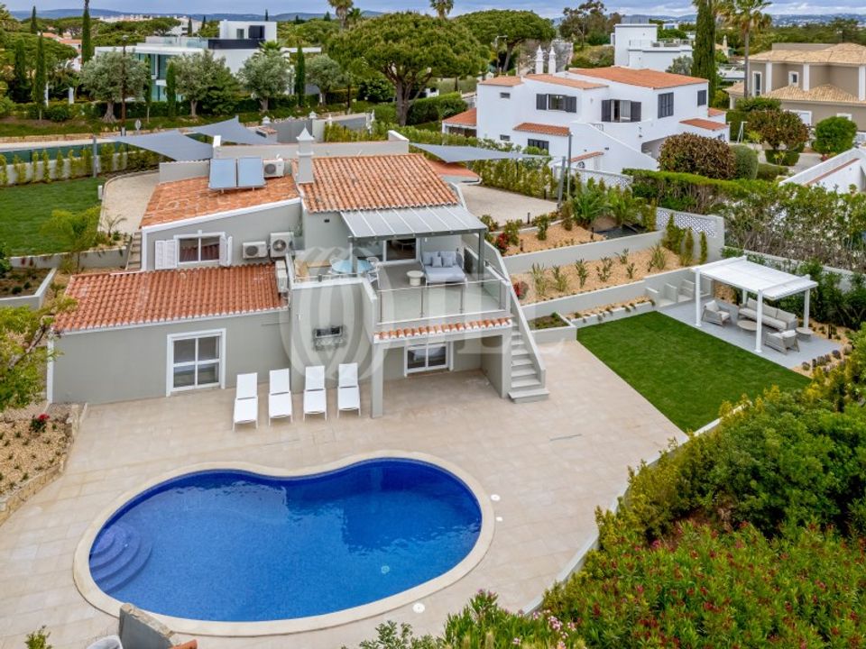 Villa a Almancil, Faro - foto 1
