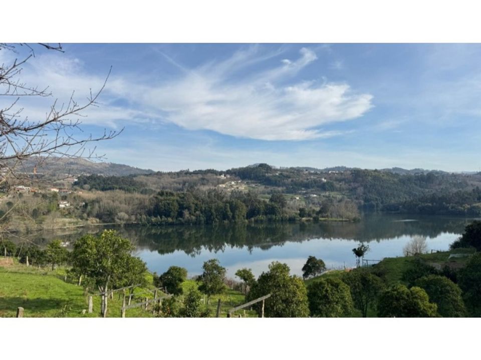 Helårsgrund i Penafiel, Porto - foto 1