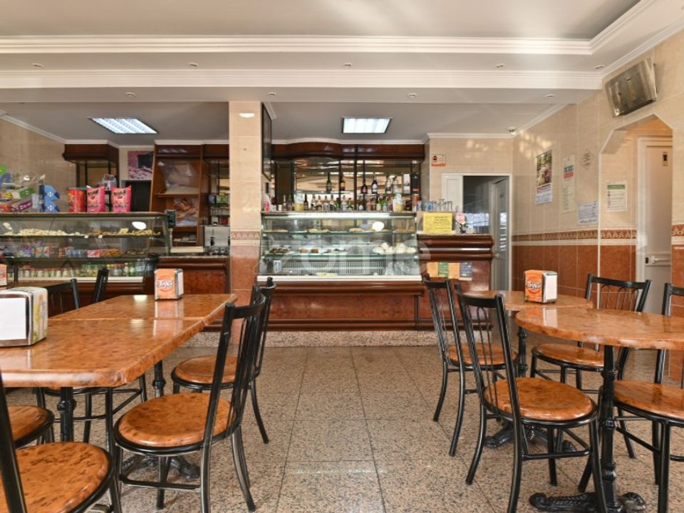 Erhvervsejendom i Sacavem, Lisbon - foto 4
