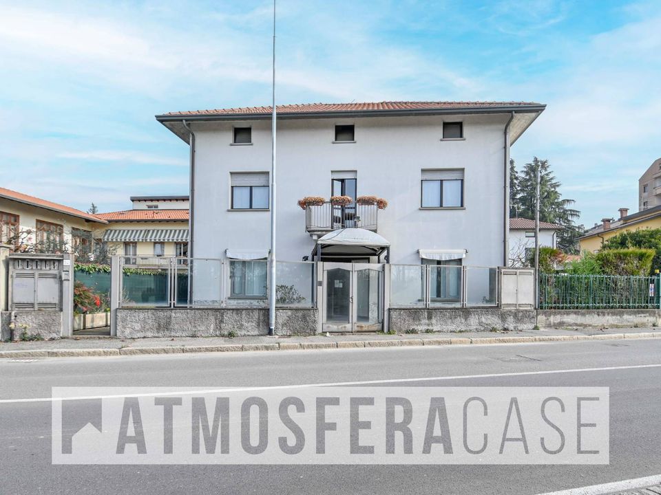 Erhvervsejendom i Bergamo, Bergamo - foto 1