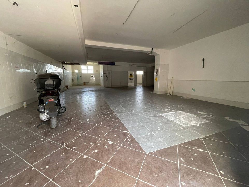 Erhvervsejendom i Maddaloni, Caserta - foto 1