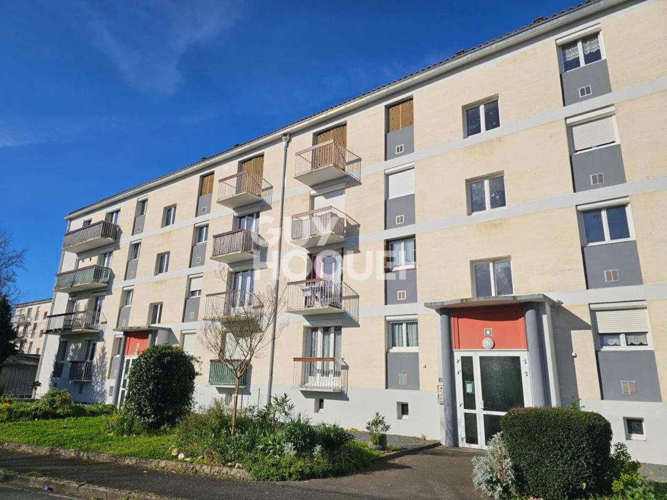 Lejlighed i Fontenay-le-Comte, Vendee - foto 1