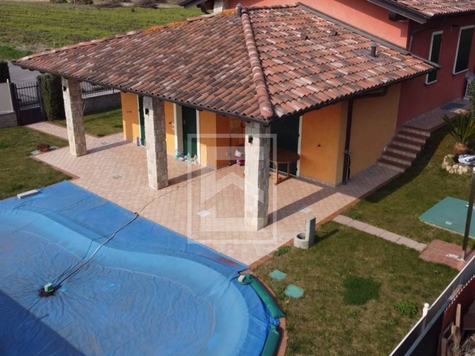 Villa i Manerba Del Garda, Brescia - bilde 1