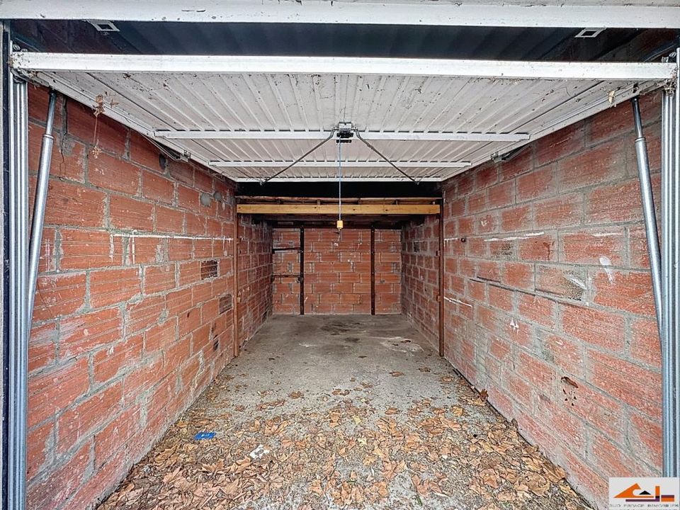 Garage i Toulouse, Haute-Garonne - foto 1