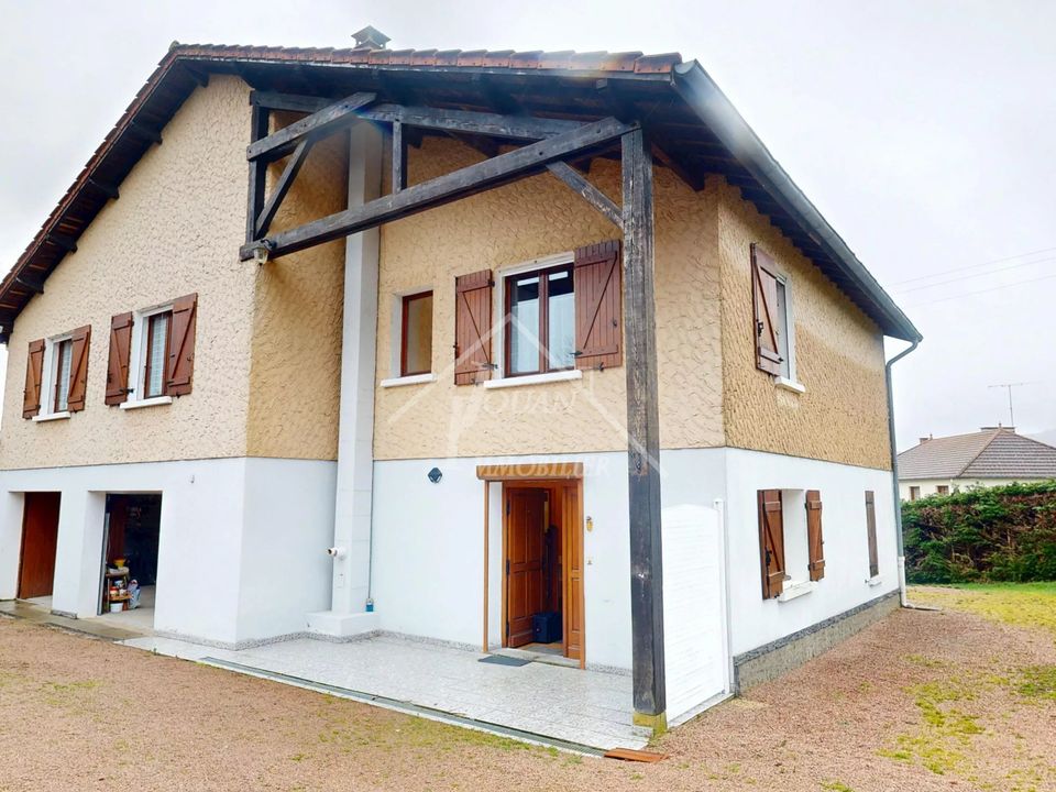 Villa i La Pacaudière, Loire - foto 1