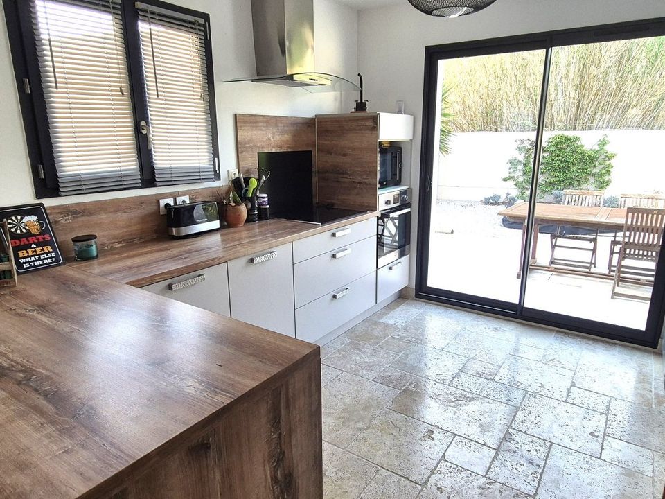 Villa in Arles, Bouches-du-Rhone - foto 4