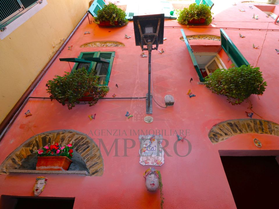 Lejlighed i Badalucco, Imperia - foto 1
