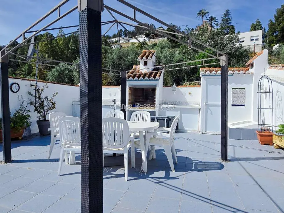 Byhus i Ador, Valencia - foto 1
