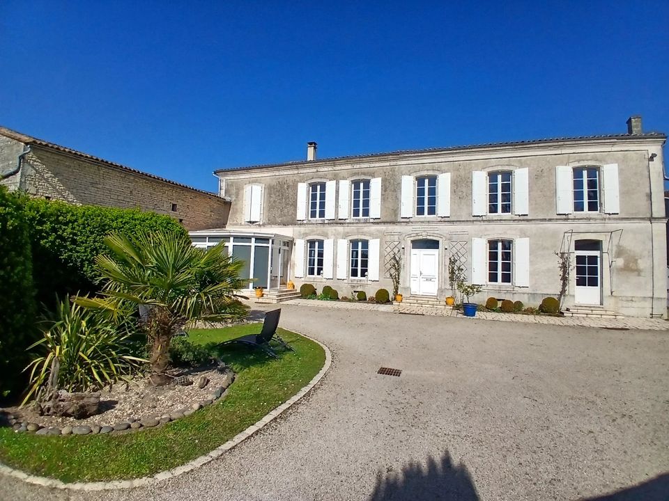 Villa in Rouillac, Charente - foto 1