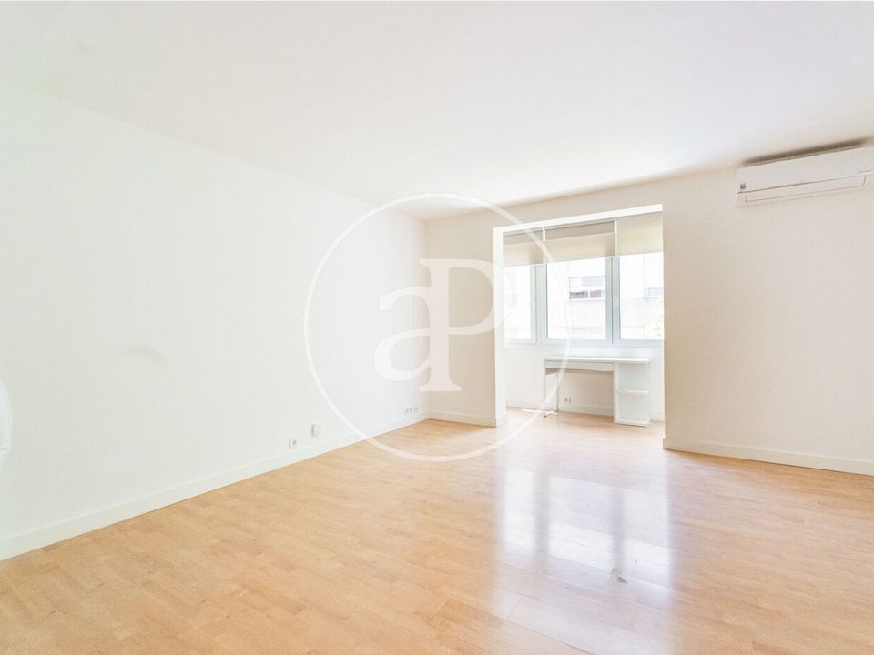 Apartment in Madrid, Madrid - photo 5