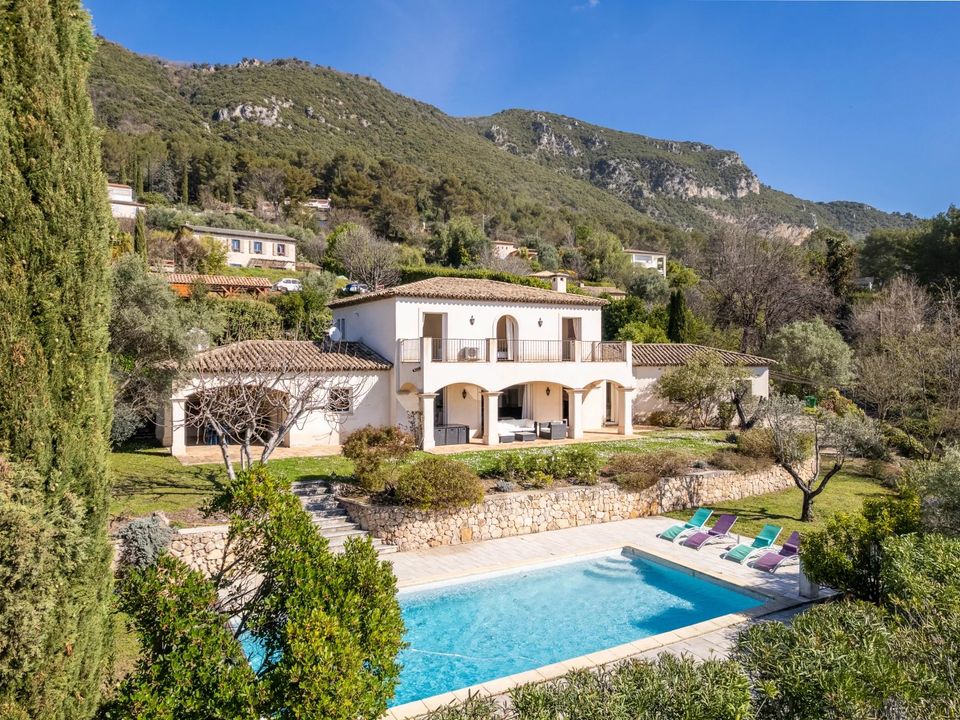 Villa i Tourrettes-sur-Loup, Alpes-Maritimes - foto 1