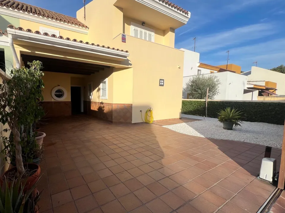 Villa en Los Barrios, Cadiz - foto 2