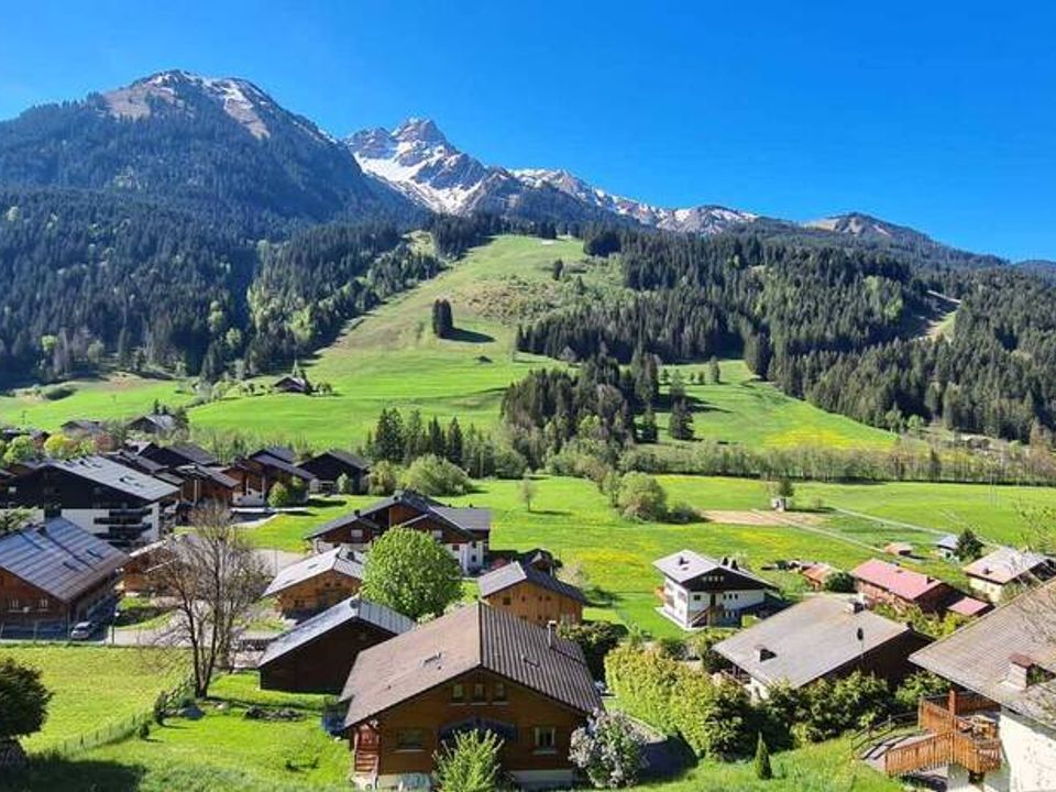 Villa i La Chapelle-d'Abondance, Haute-Savoie - foto 1