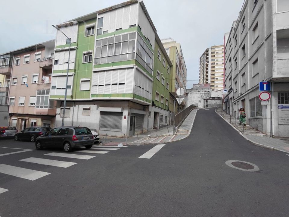Erhvervsejendom i Queluz, Lisbon - foto 1
