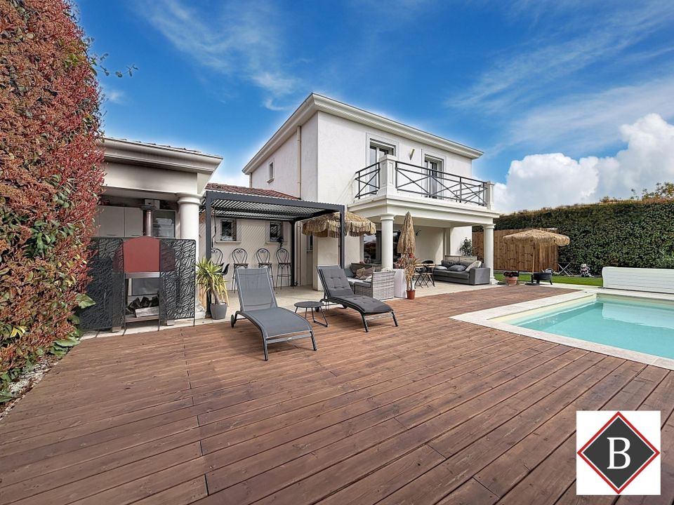 Villa i La Colle-sur-Loup, Alpes-Maritimes - foto 1