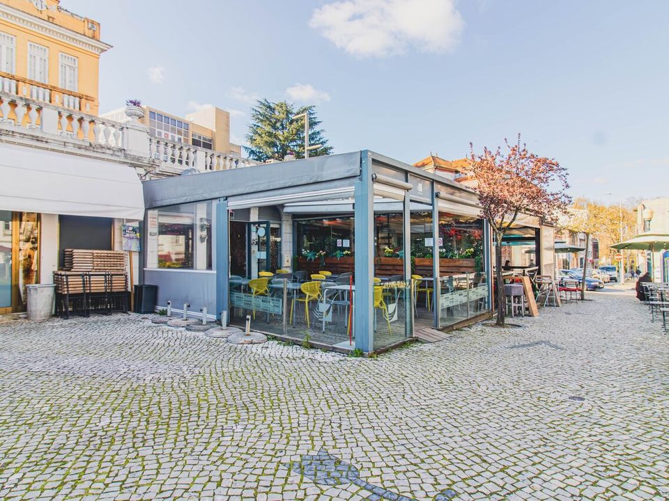 Erhvervsejendom i Santo Tirso, Porto - foto 2