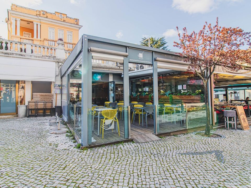 Erhvervsejendom i Santo Tirso, Porto - foto 1