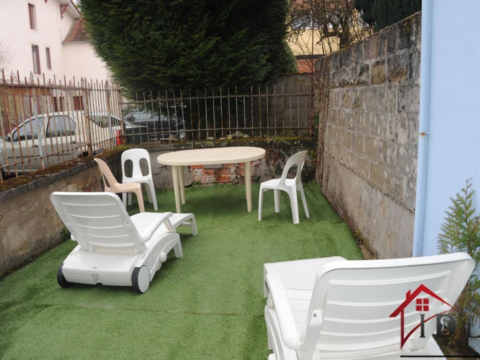 Villa i Bourbonne-les-Bains, Haute-Marne - foto 1