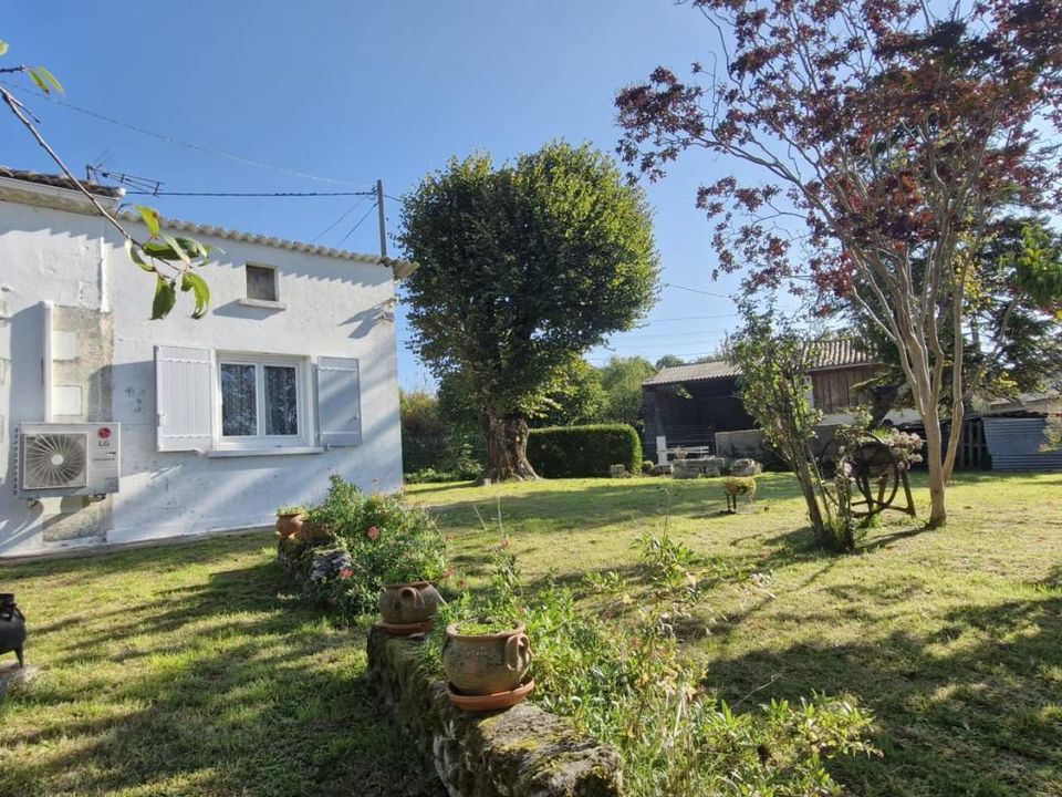Villa i Saint-Georges-des-Agouts, Charente-Maritime - foto 1